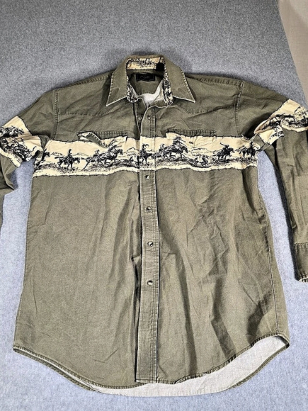 Roper Men’s M Western Cowboy Horse Toile Pearl Snap Shirt